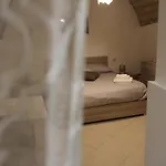 Bed & Breakfast Mirabari Bari