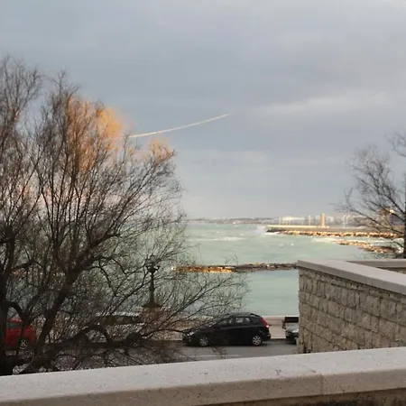 Bed and Breakfast Mirabari