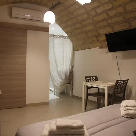 Bed and Breakfast Mirabari 3*