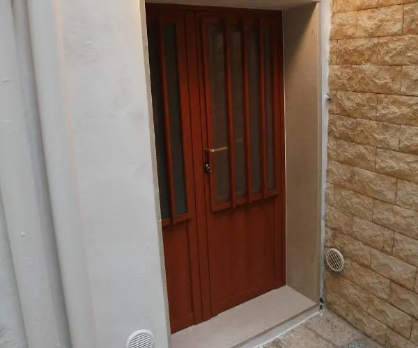 Bed & Breakfast Mirabari